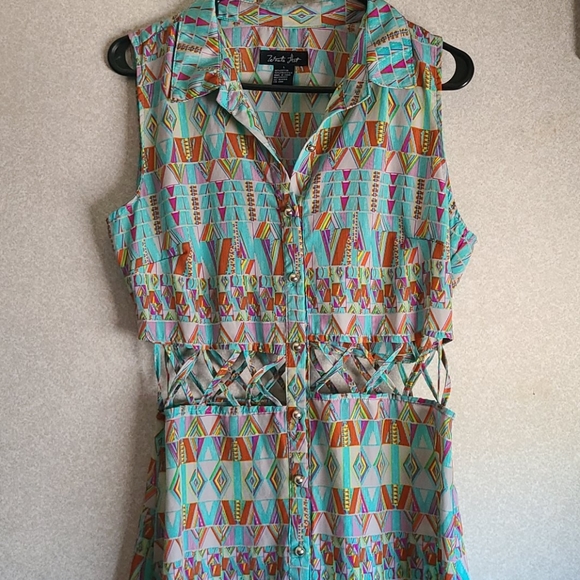 What's Hot Dress - Picture 4 of 6